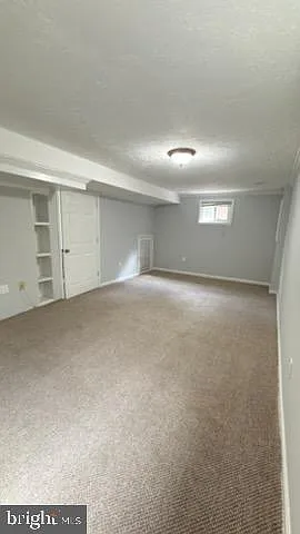 7458 Colton Ln — Photo 12
