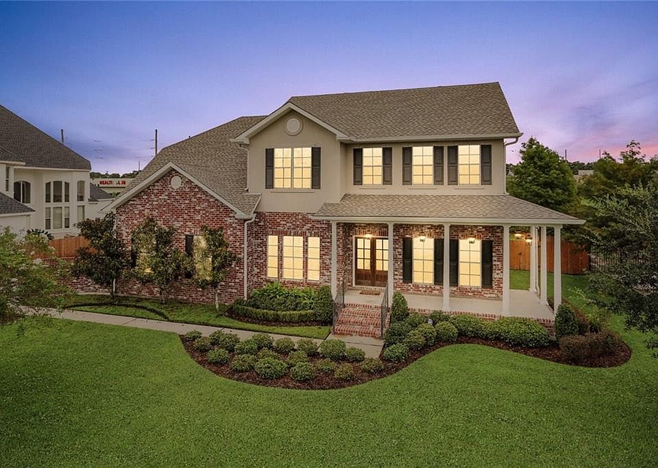 1st image of 103 Cove Ln