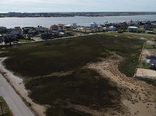 9201 W Bay Rd, Galveston, TX 77554