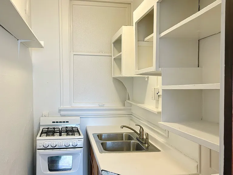 Stevens Square Apartments — Photo 103
