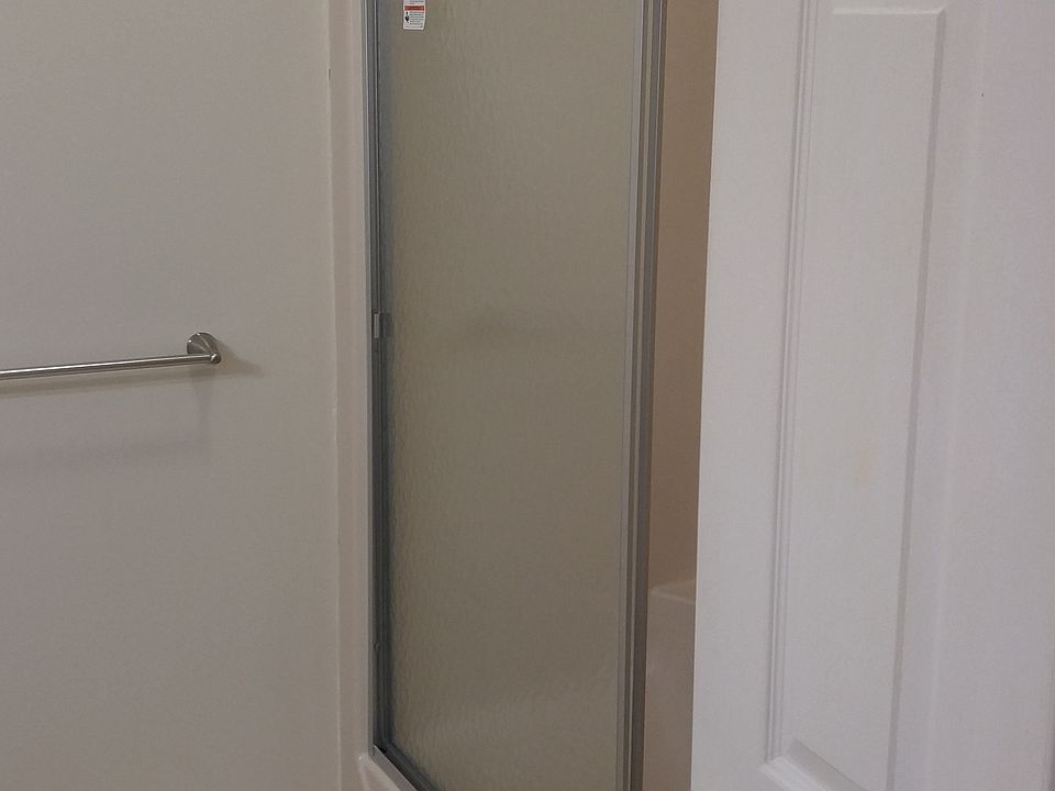 1st image of 2711 Victoria Ln