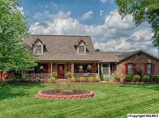 204 Cascade Dr, Athens, AL 35611