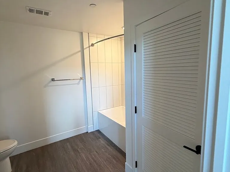 Cierra Apartments — Photo 13