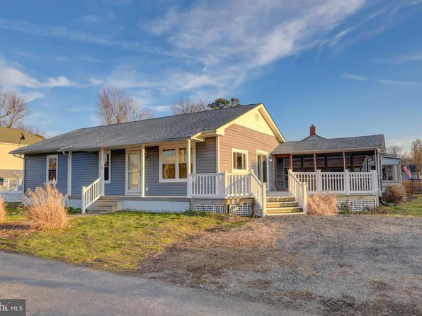1002 Marshall Ave, Colonial Beach, VA 22443