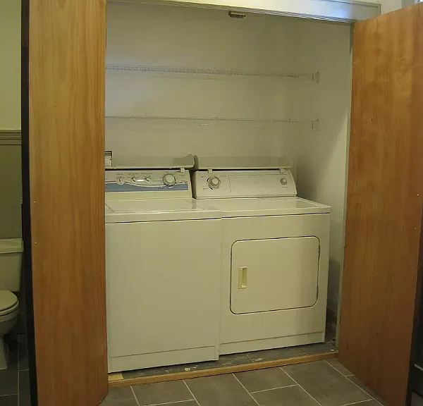 726 Lake Dr SE #B — Photo 10