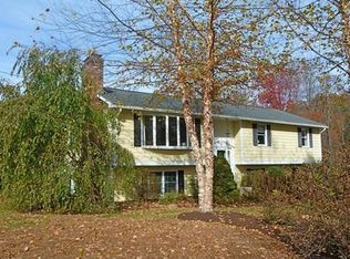75 Park Hill Rd, Northampton, MA 01062