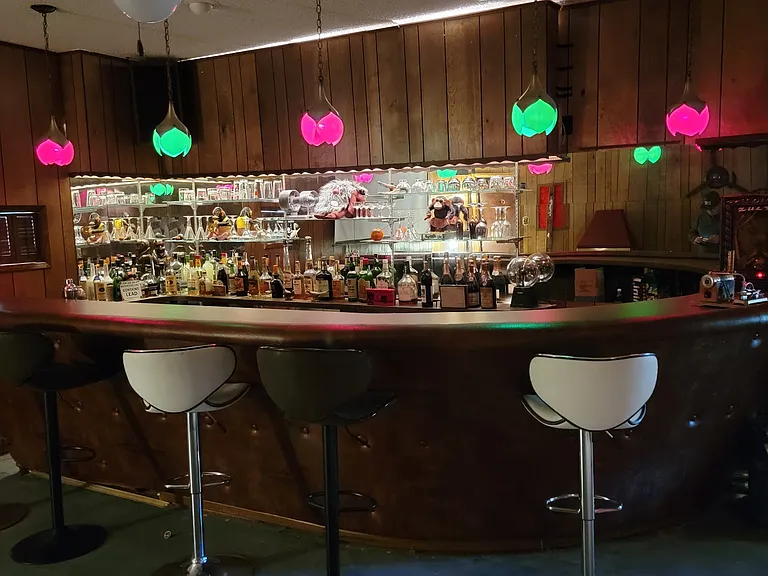 Converted garage, formally known as "HR (the Bar)" - make it yours today!