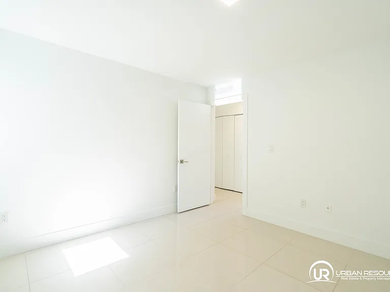 1971 Bay Dr #124 — Photo 14