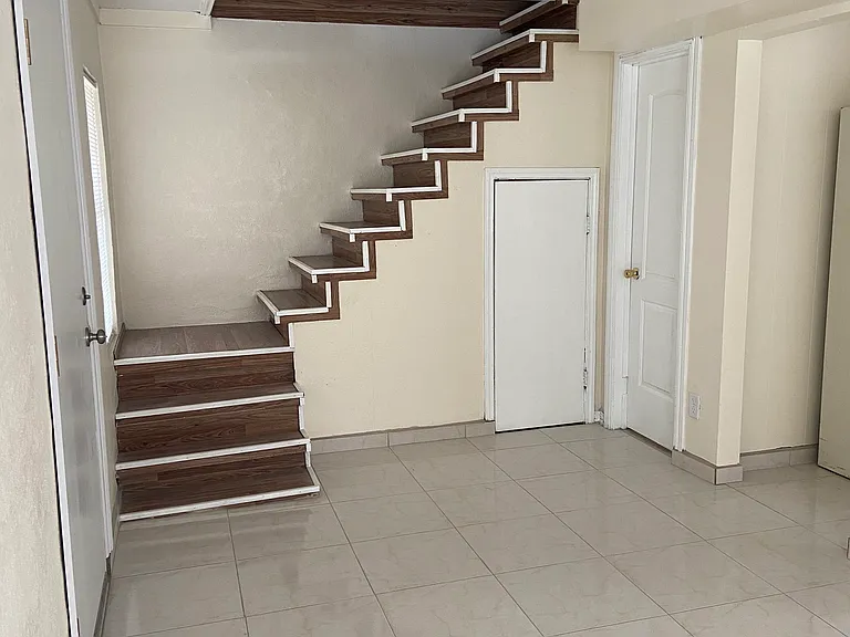 307 S Cox St #B — Photo 14
