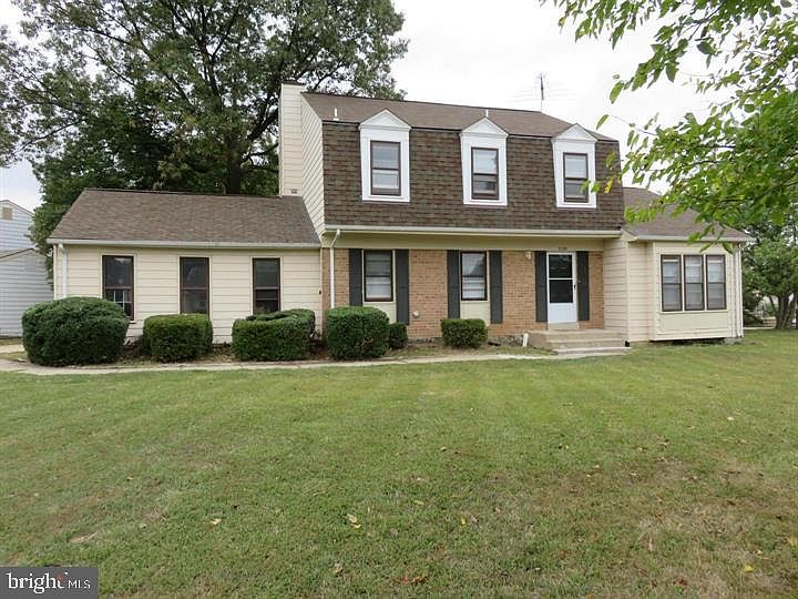 1st image of 2100 Maleady Dr