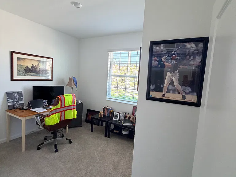 Bedroom 4 - office