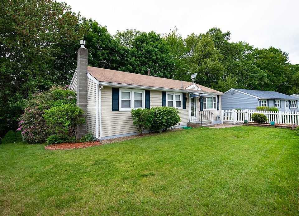 1st image of 16 Wildwood Dr