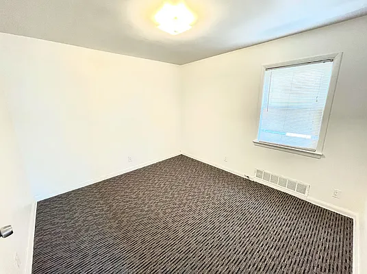 Rented by Luxury Apartments LIC | media 11