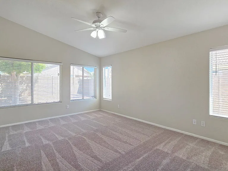 10225 N 94th Ln — Photo 16