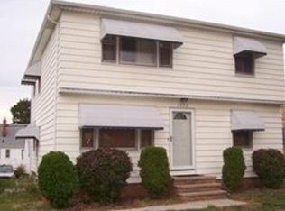 3022 Snow Rd, Parma, OH 44134