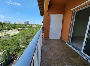 1300 NE 109th St APT 405, Miami, FL 33161