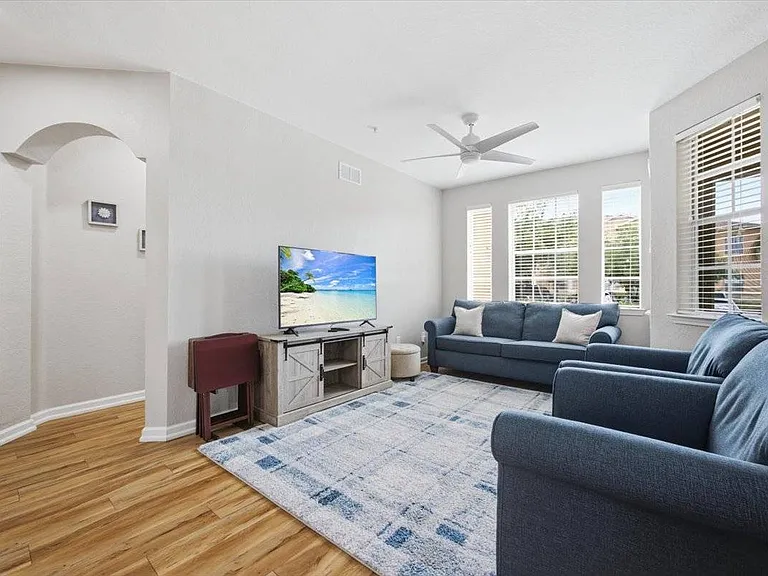 301 W Ridge Rd #301 — Photo 11