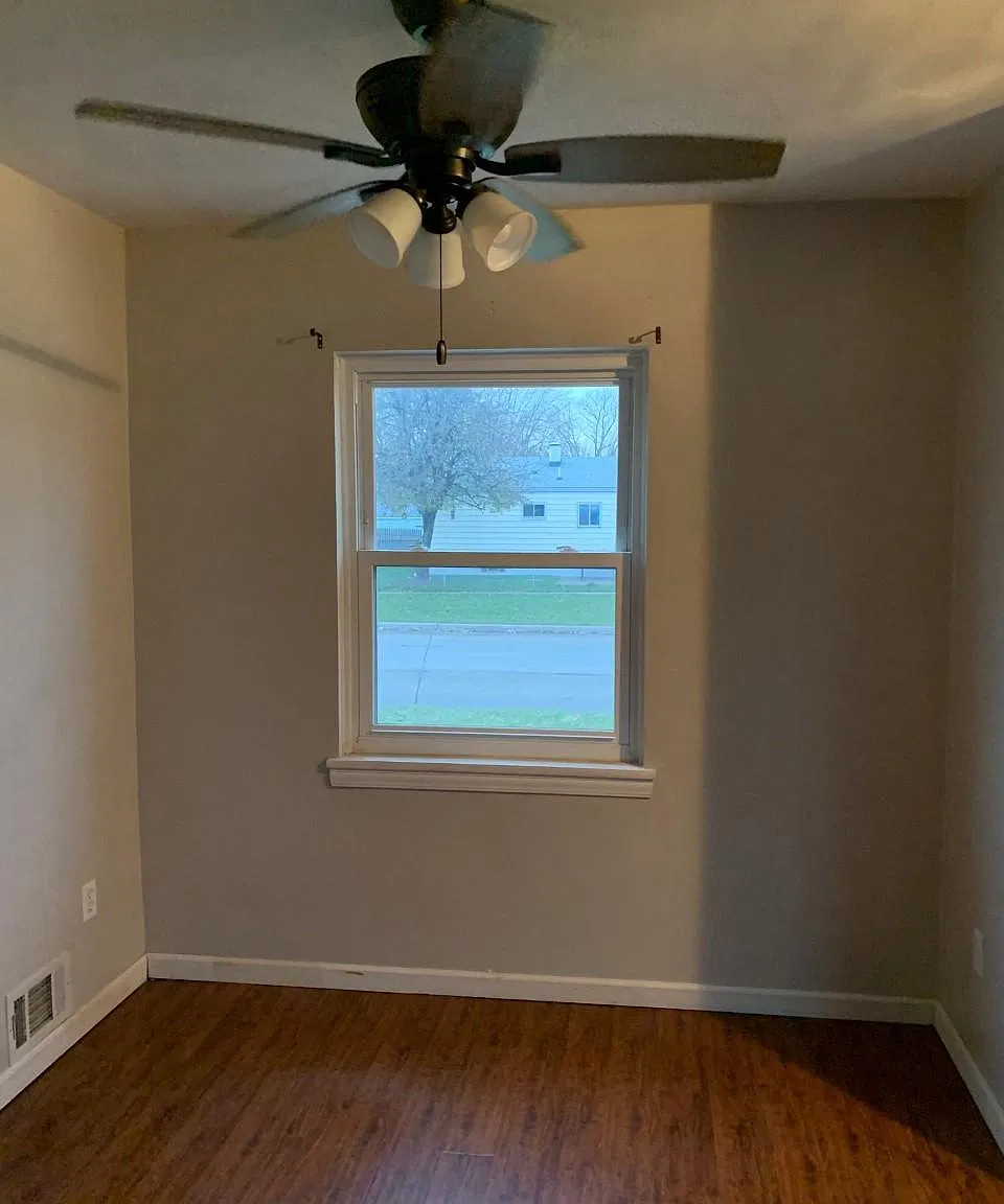 2 bed, 962 sqft, $1,600 — Photo 3