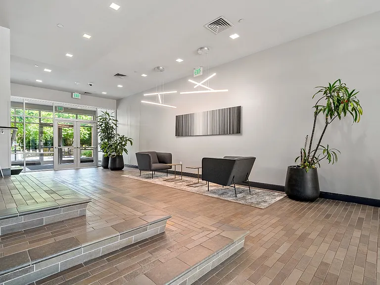 700 Harrison Ave #305 — Photo 6