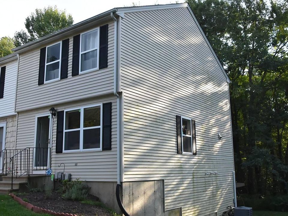 1st image of 1 Periwinkle Ln