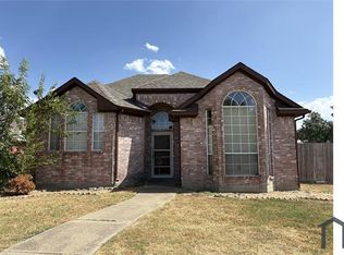 2216 Amber Spgs, Mesquite, TX 75181