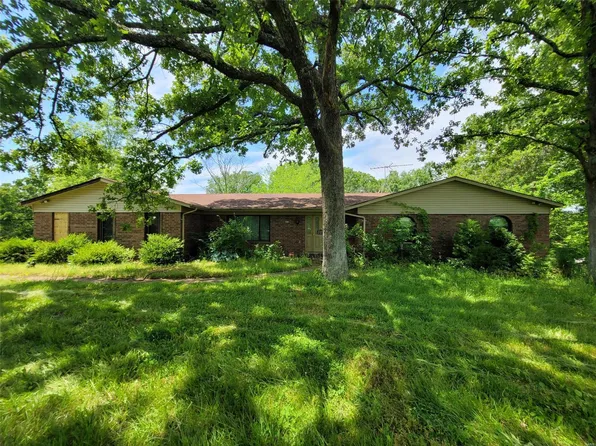 10455 Green Hills Ln, Festus, MO 63028