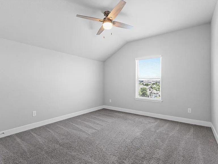 6501 Crockett Cv — Photo 21