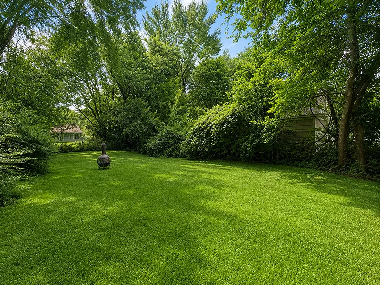 1518 S Kickapoo Ave — Photo 11
