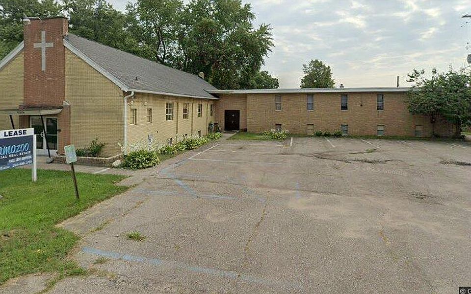 1st image of 5329 Chamberlin St