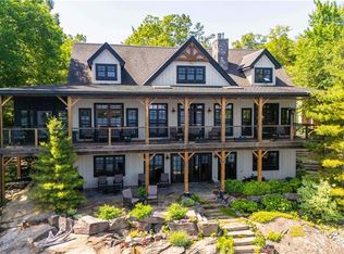 990 Hasketts Dr, Georgian Bay, ON L0K 1S0