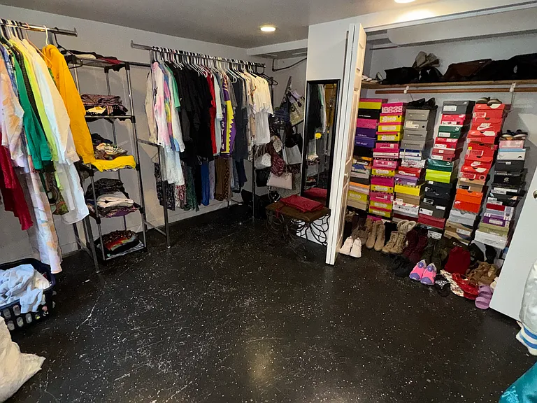 1819 E 46th St #1819 — Photo 11