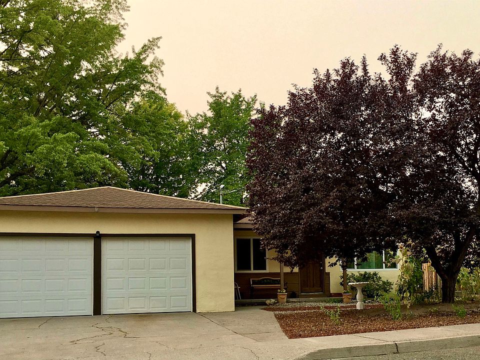 1st image of 703 Ski Bowl Dr