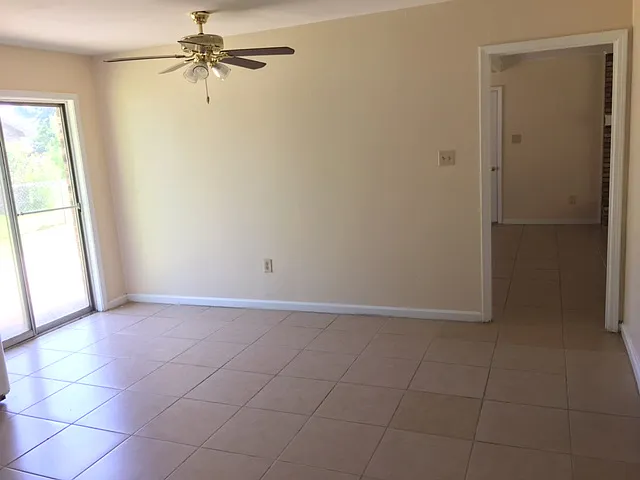3 bed, 1800 sqft, $1,575 — Photo 4