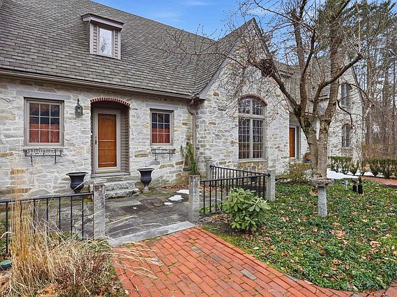 5th image of 63 Ridge Road