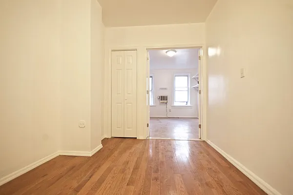 Rented by Nest Seekers International | media 14