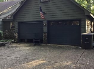 238 Robinhood Dr, Florence, AL 35633