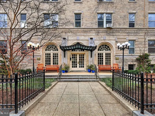 1725 17th St NW APT 114, Washington, DC 20009