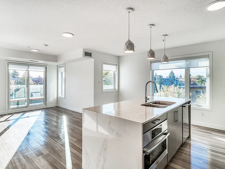 2107 34th Ave SW — Photo 24