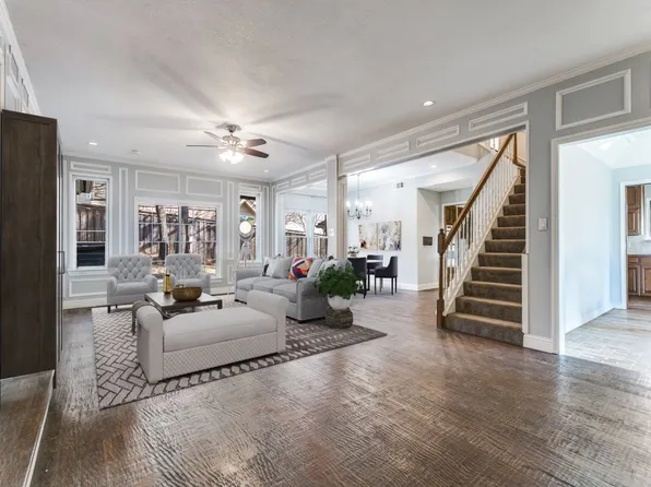 2400 Summit View Dr, Bedford, TX 76021