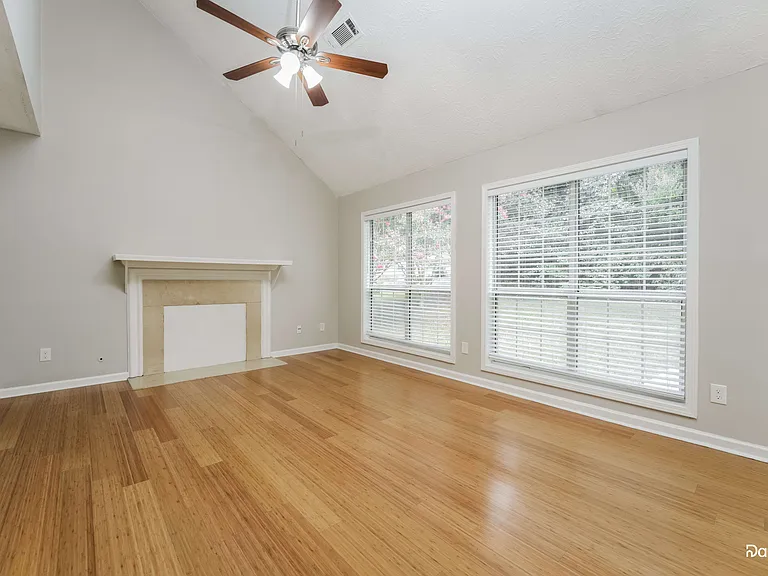 1681 Magnolia View Pl — Photo 4