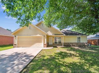 539 W Cherokee St, Sperry, OK 74073