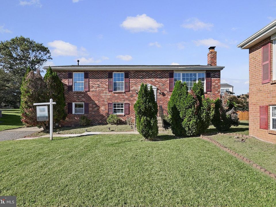 1st image of 12112 Birchview Dr