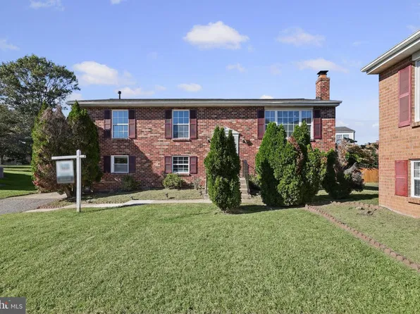 12112 Birchview Dr, Clinton, MD 20735