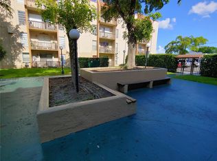 4715 NW 7th St APT 410-2, Miami, FL 33126