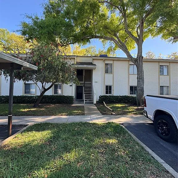 109 Pine Ct — Photo 3