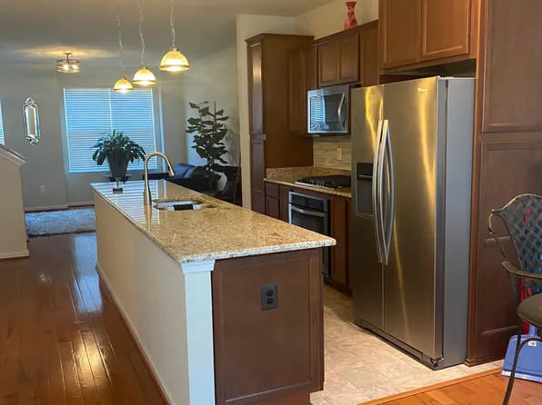 7225 Barrberry Ln, Beltsville, MD 20705