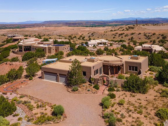 2nd image of 4 Black Mesa Trl