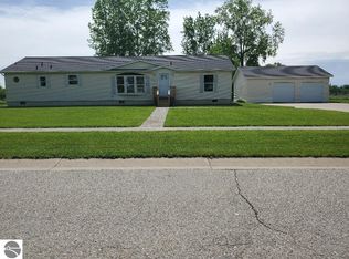 3201 Aagimaak St, Mount Pleasant, MI 48858