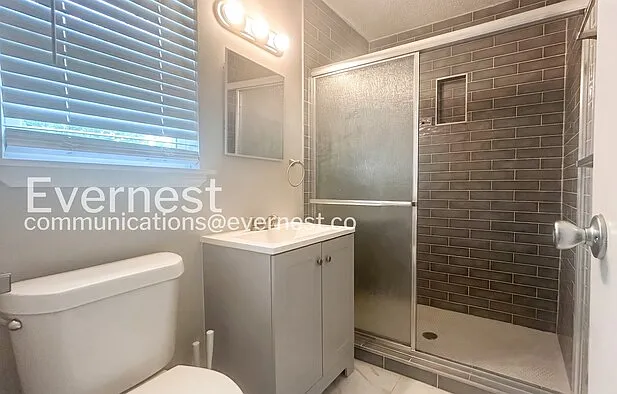 1224 Plum St — Photo 6