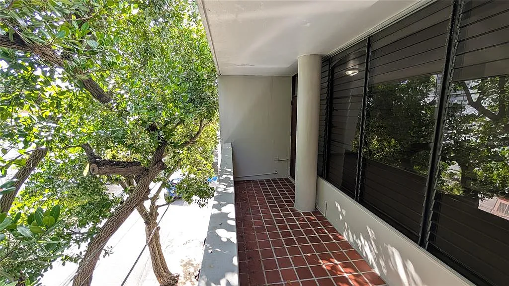 3 bed, 1.5 bath, 1200 sqft, $2,000 — Photo 1